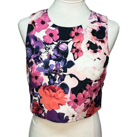 Eliza J Floral Crop Blouse - Picture 2 of 6